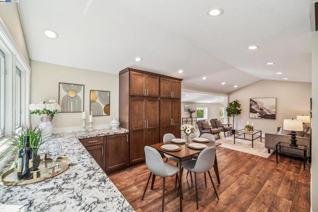 18698 Cull Canyon Rd, Castro Valley, CA 94552