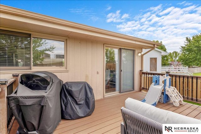 15432 Karloff Circle, Omaha, NE 68138