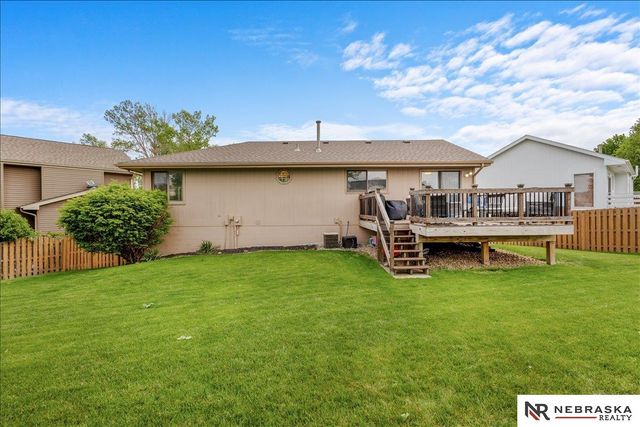15432 Karloff Circle, Omaha, NE 68138