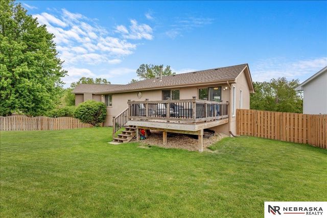 15432 Karloff Circle, Omaha, NE 68138