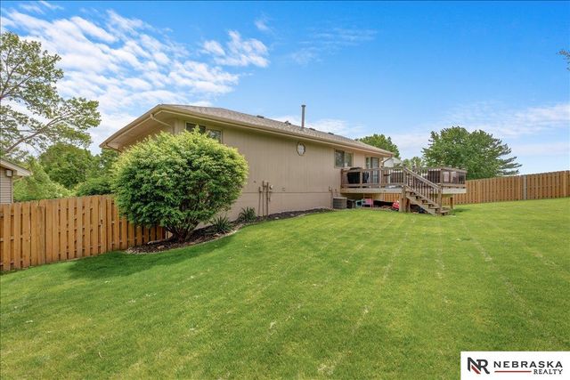 15432 Karloff Circle, Omaha, NE 68138