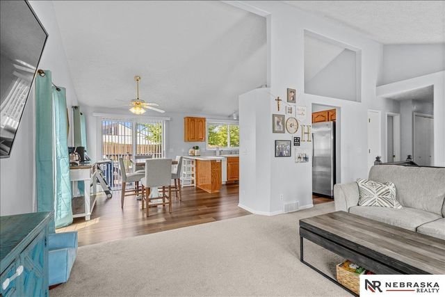 15432 Karloff Circle, Omaha, NE 68138