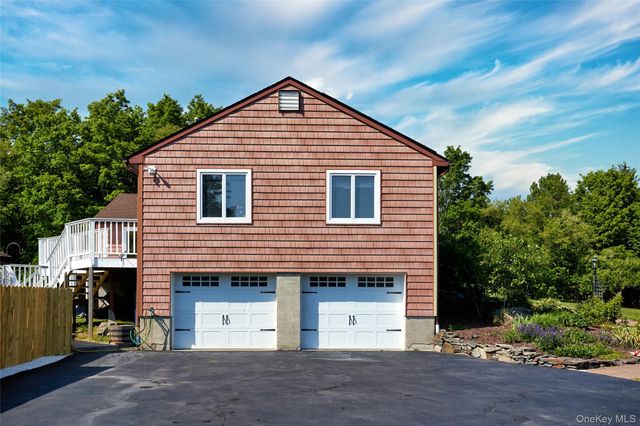 125 Smith Road, Pleasant Valley, NY 12569