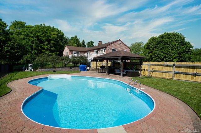 125 Smith Road, Pleasant Valley, NY 12569