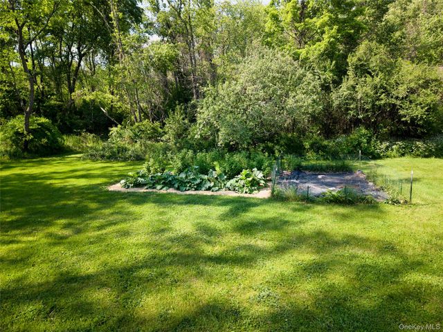 125 Smith Road, Pleasant Valley, NY 12569