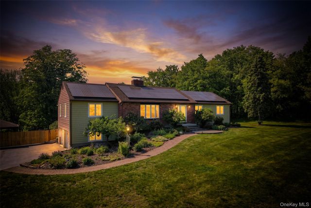 125 Smith Road, Pleasant Valley, NY 12569
