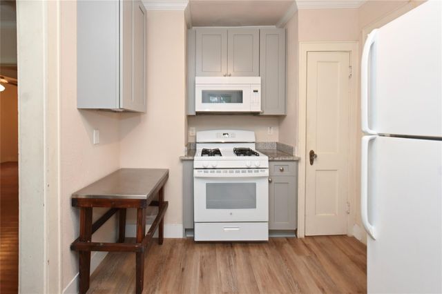 1117 37th Street, Galveston, TX 77550