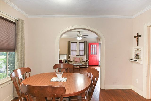 1117 37th Street, Galveston, TX 77550