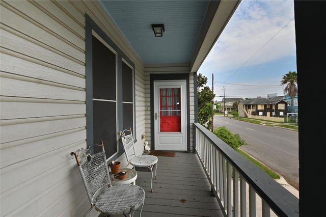 1117 37th Street, Galveston, TX 77550