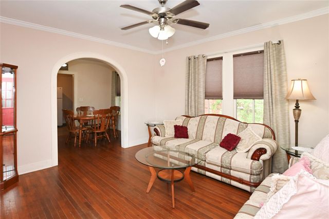 1117 37th Street, Galveston, TX 77550