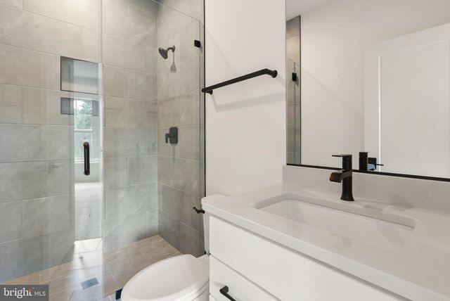 7215 BARNETT RD, Bethesda, MD 20817