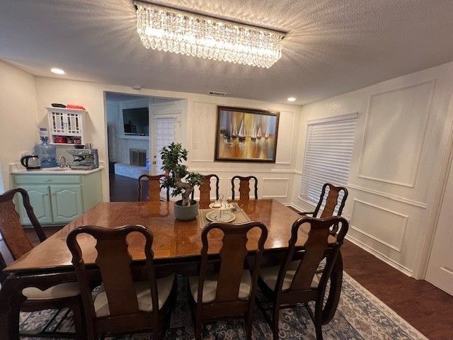 1305 Stonecreek Court, Garland, TX 75043