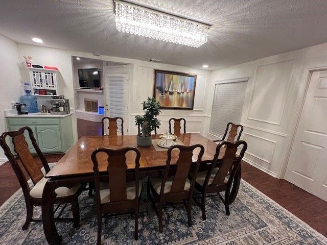 1305 Stonecreek Court, Garland, TX 75043