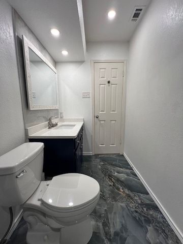 1305 Stonecreek Court, Garland, TX 75043