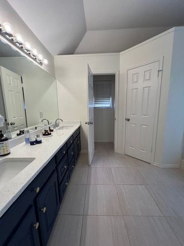 1305 Stonecreek Court, Garland, TX 75043