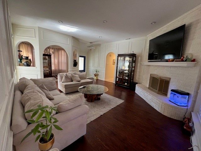 1305 Stonecreek Court, Garland, TX 75043