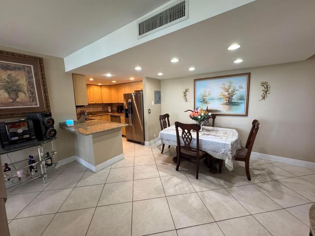 336 Golfview Road 706, North Palm Beach, FL 33408