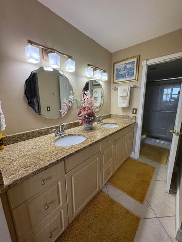 336 Golfview Road 706, North Palm Beach, FL 33408