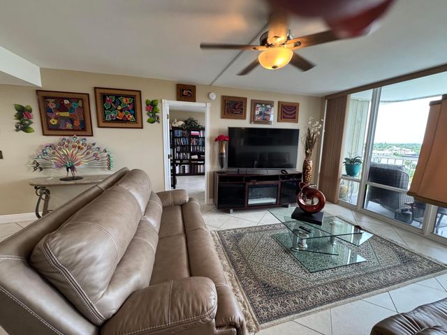 336 Golfview Road 706, North Palm Beach, FL 33408