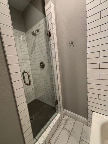 704 S Clinton Avenue, Dallas, TX 75208