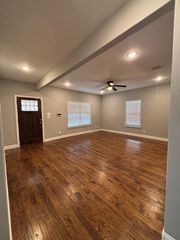 704 S Clinton Avenue, Dallas, TX 75208