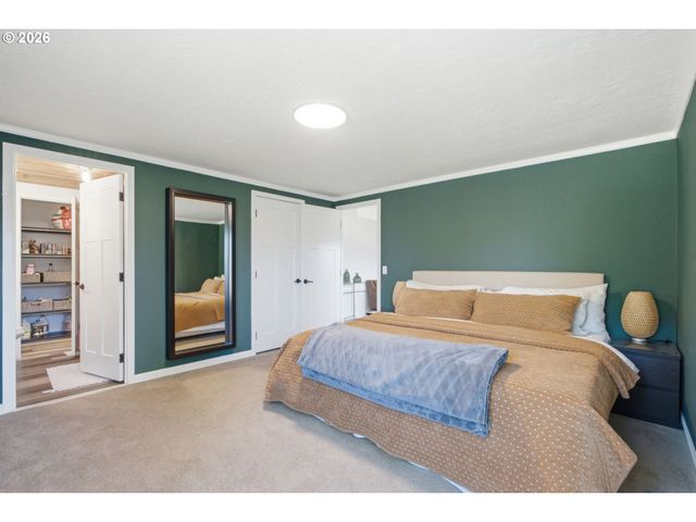 30581 Se HIGHWAY 211, Eagle Creek, OR 97022