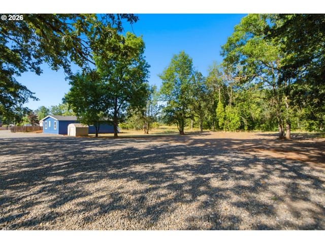 30581 Se HIGHWAY 211, Eagle Creek, OR 97022