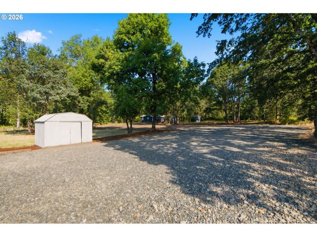 30581 Se HIGHWAY 211, Eagle Creek, OR 97022