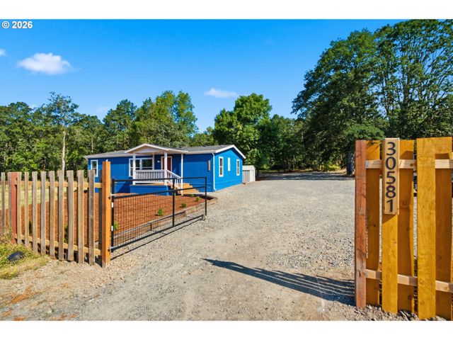 30581 Se HIGHWAY 211, Eagle Creek, OR 97022