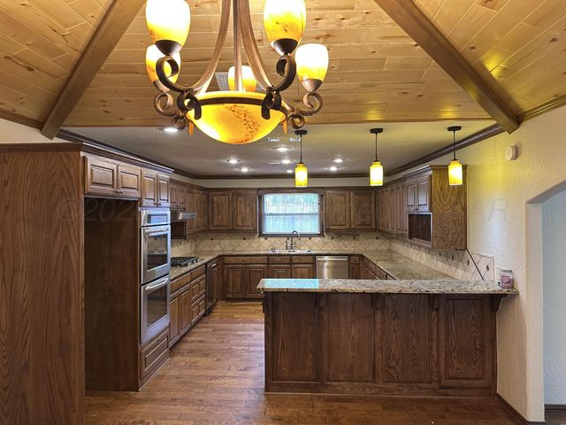 13 DELLWOOD Lane, Canyon, TX 79015
