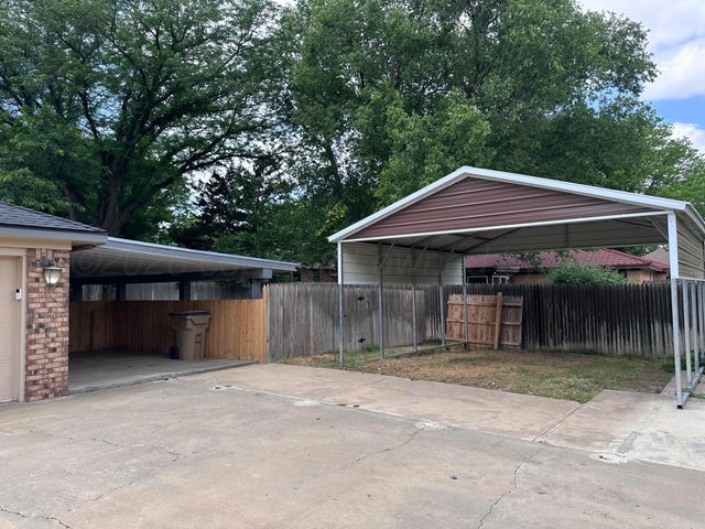 13 DELLWOOD Lane, Canyon, TX 79015
