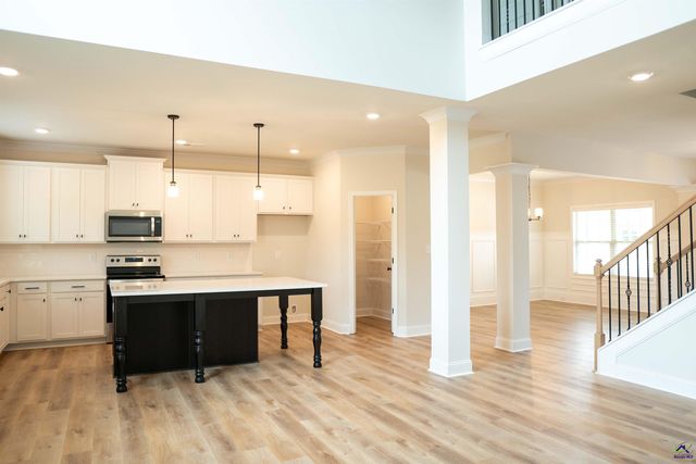 126 Bluecoat Trail, Byron, GA 31008