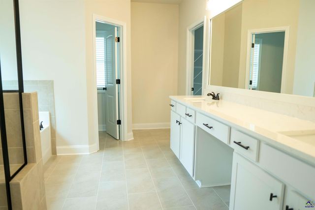 126 Bluecoat Trail, Byron, GA 31008