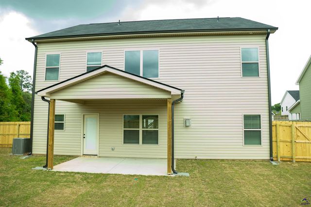 126 Bluecoat Trail, Byron, GA 31008