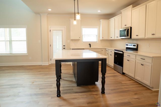 126 Bluecoat Trail, Byron, GA 31008