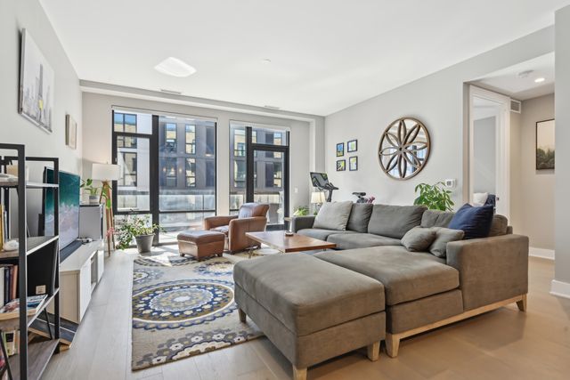 1701 W Webster Avenue 512, Chicago, IL 60614