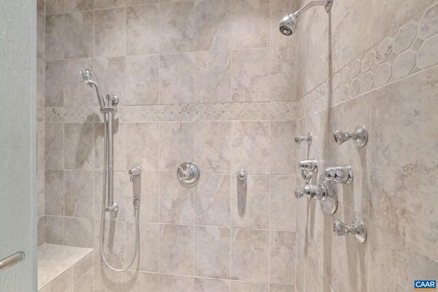 3 FOREST CT, Zion Crossroads, VA 22942