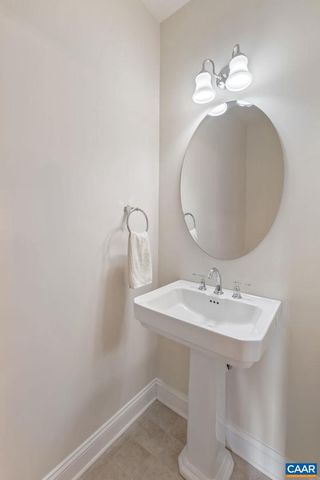 3 FOREST CT, Zion Crossroads, VA 22942