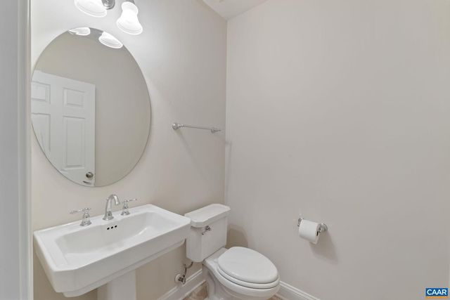 3 FOREST CT, Zion Crossroads, VA 22942