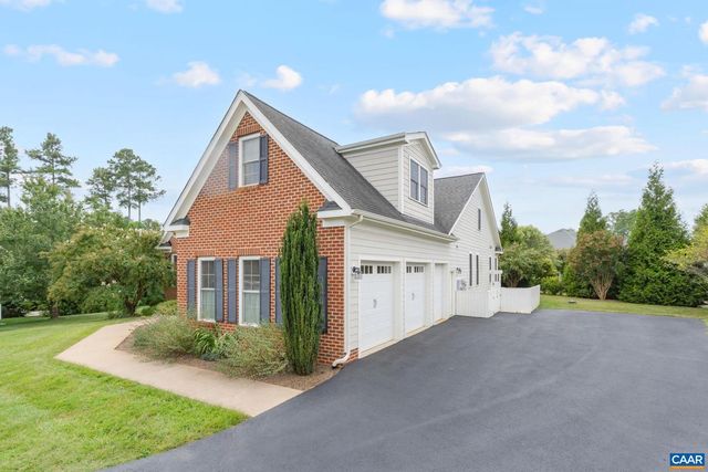 3 FOREST CT, Zion Crossroads, VA 22942