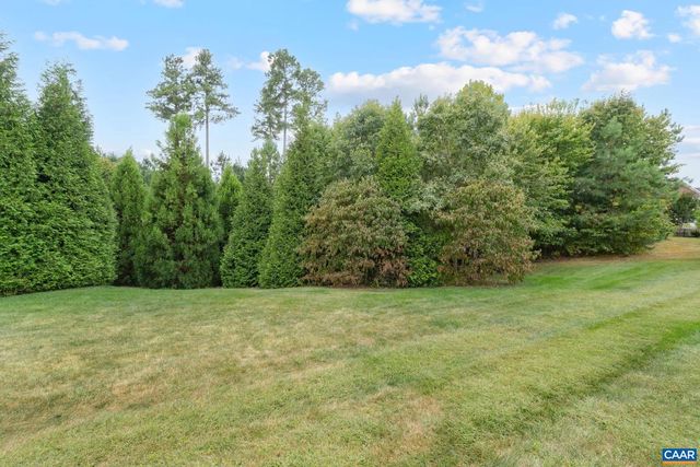 3 FOREST CT, Zion Crossroads, VA 22942