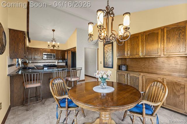 6482 Denton Court, Troy, MI 48098