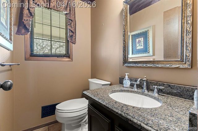 6482 Denton Court, Troy, MI 48098