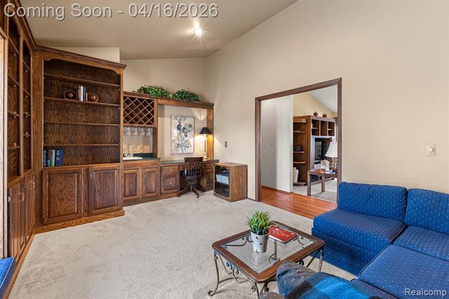 6482 Denton Court, Troy, MI 48098