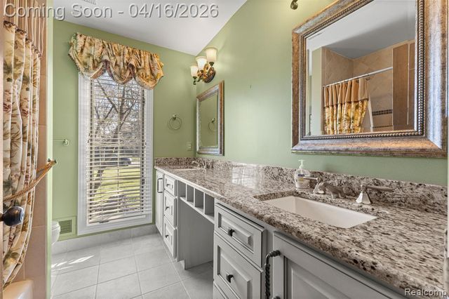 6482 Denton Court, Troy, MI 48098