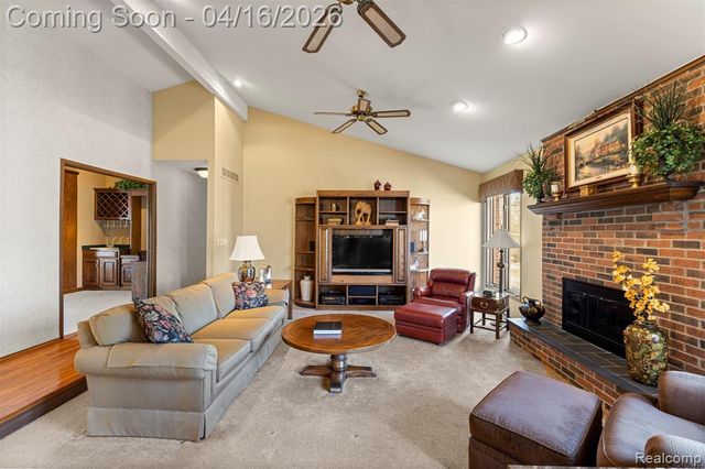 6482 Denton Court, Troy, MI 48098