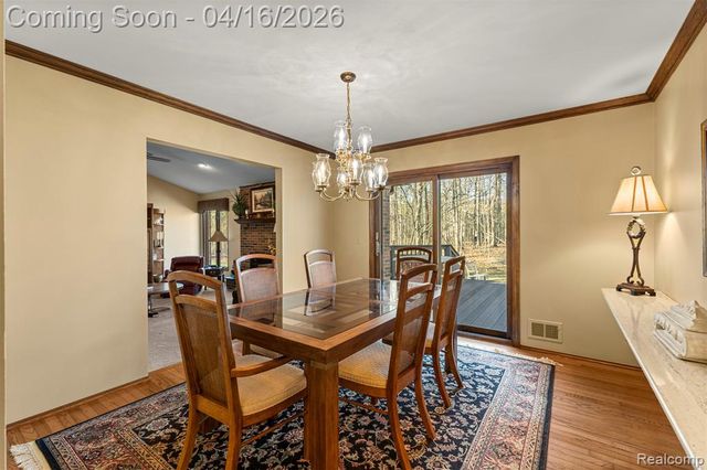 6482 Denton Court, Troy, MI 48098