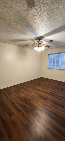 200 Seagull Court, Irving, TX 75060