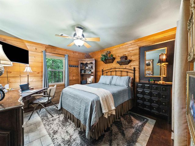 122 Harding Lane, Jessieville, AR 71949