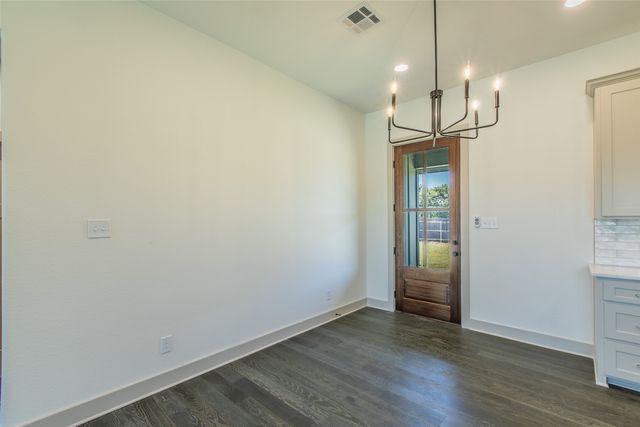 10316 Saddle Creek Road, Waco, TX 76708